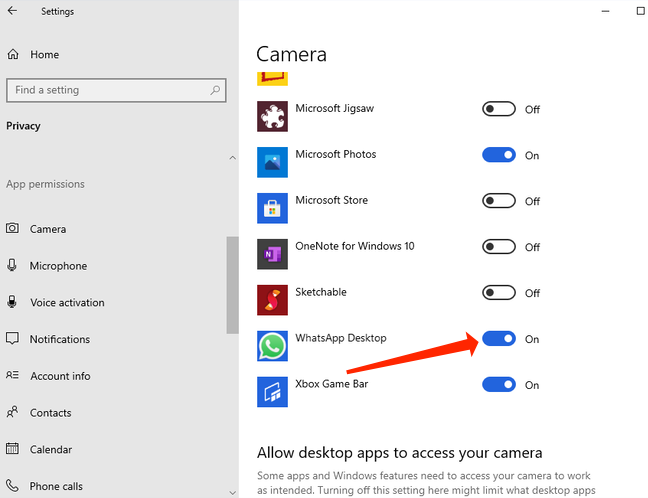 Чтобы совершать видеозвонки, разрешите WhatsApp доступ к камере в Windows 10.